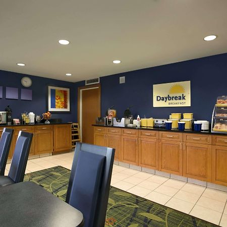 Days Inn By Wyndham Chattanooga/Hamilton Place Exterior photo