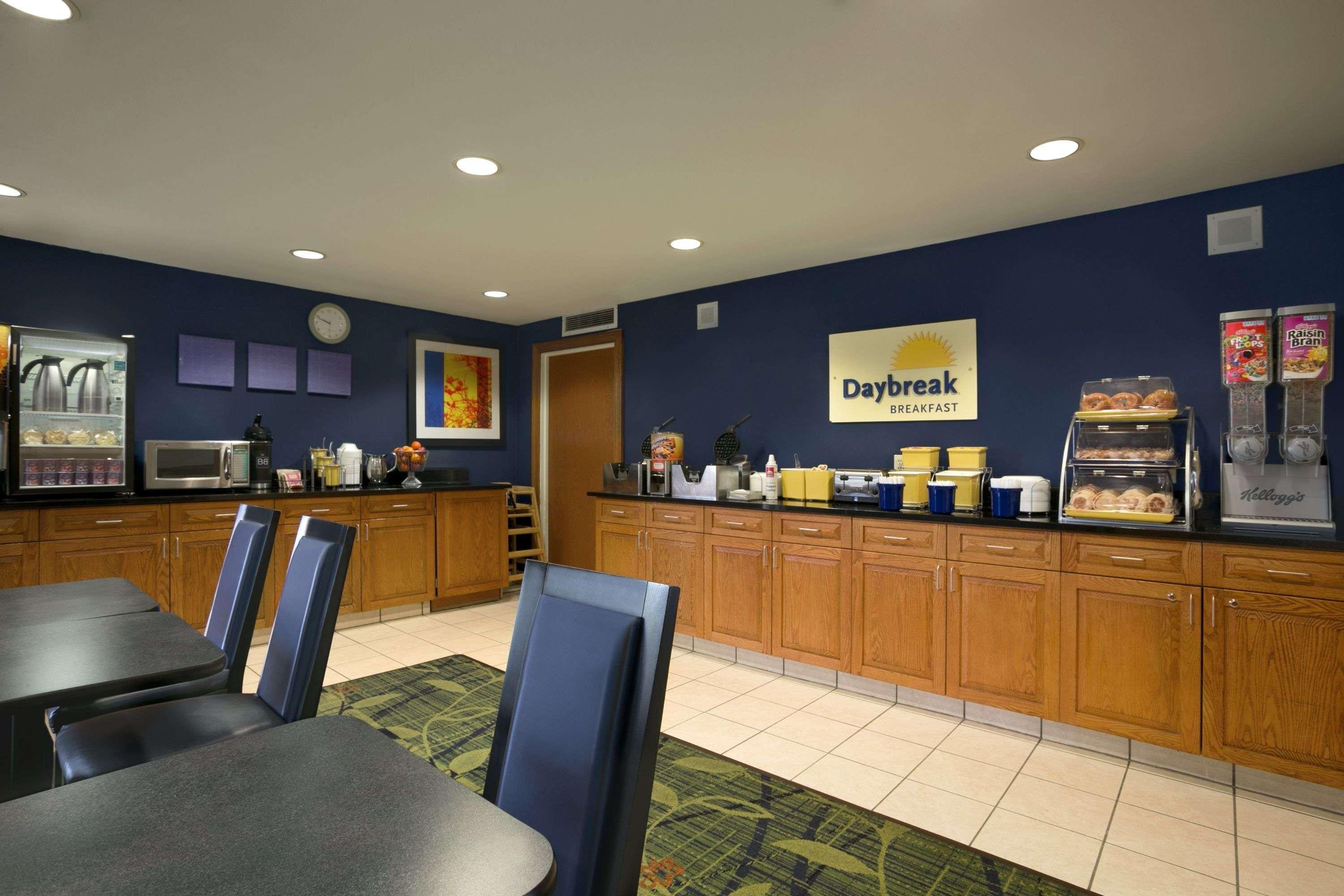 Days Inn By Wyndham Chattanooga/Hamilton Place Exterior photo
