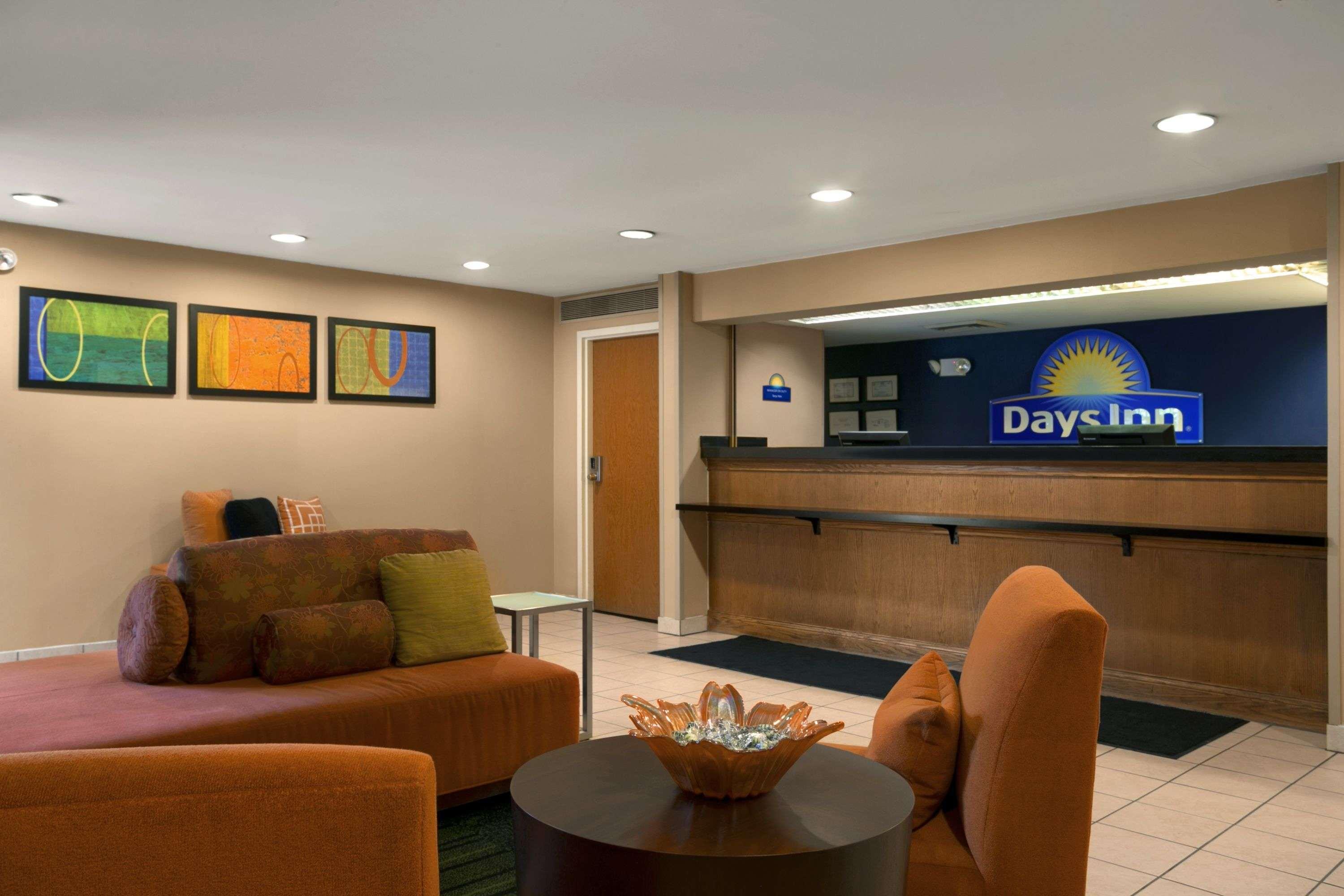 Days Inn By Wyndham Chattanooga/Hamilton Place Exterior photo