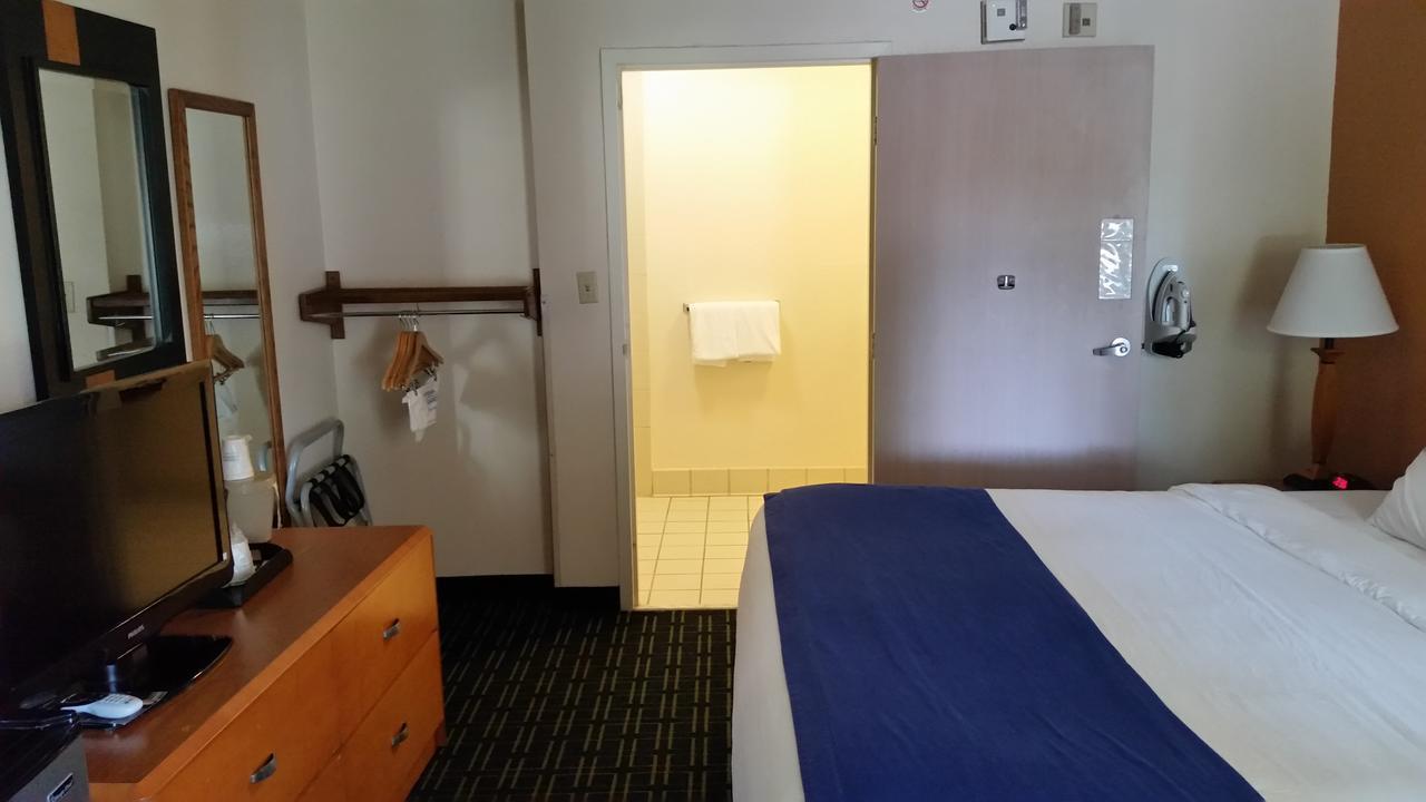 Days Inn By Wyndham Chattanooga/Hamilton Place Exterior photo